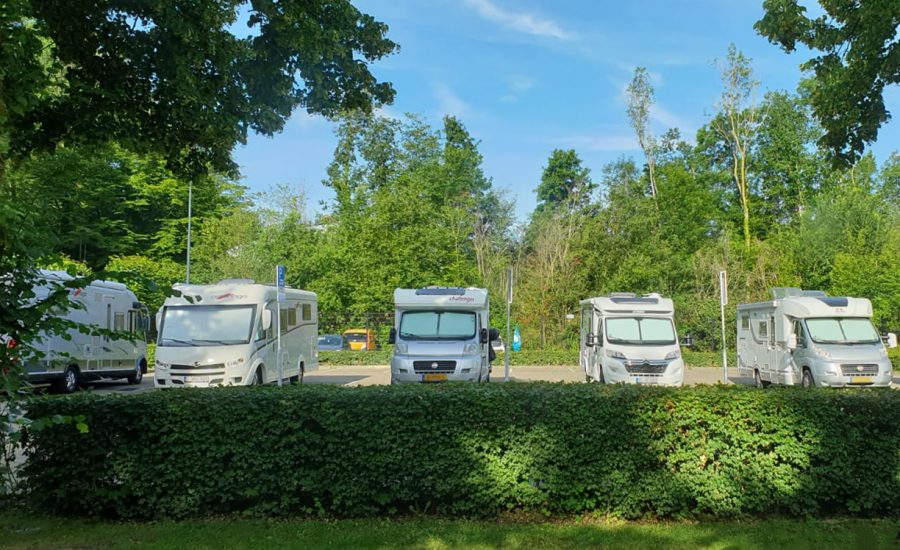 Camperplaatsen bij Kasteel Erenstein in Kerkrade in trek!