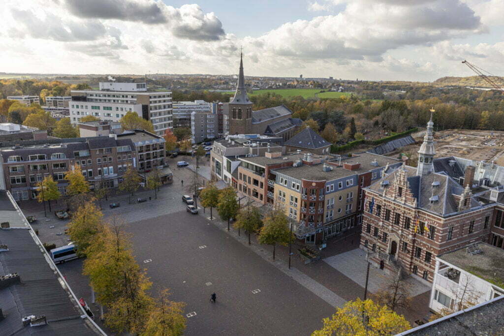 Kerkrade maakt een overzicht van alle locaties met een openbaar toilet. Iedereen die onderweg is in onze stad kan hier gebruik van maken. Het is belangrijk dat ook mensen met een beperking in de stad en de buitengebieden onbezorgd kunnen recreëren.